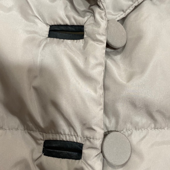 Prada Milano Puffer Down Jacket - Picture 12 of 12